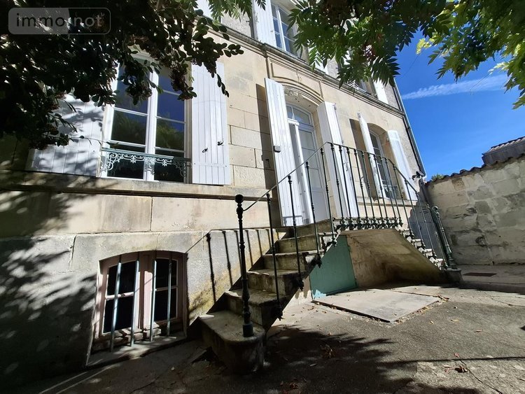 Maison a vendre Saintes 17100 Charente-Maritime 92 m2 4 pièces 236070 euros