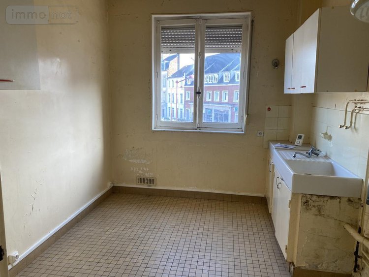 Immeuble a vendre Elbeuf 76500 Seine-Maritime 285 m2  343200 euros