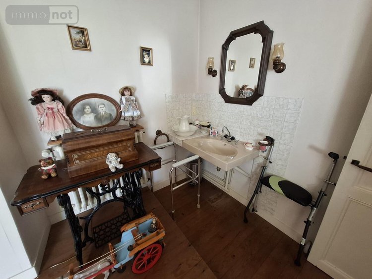 Maison a vendre Saintes 17100 Charente-Maritime 90 m2 3 pièces 157380 euros