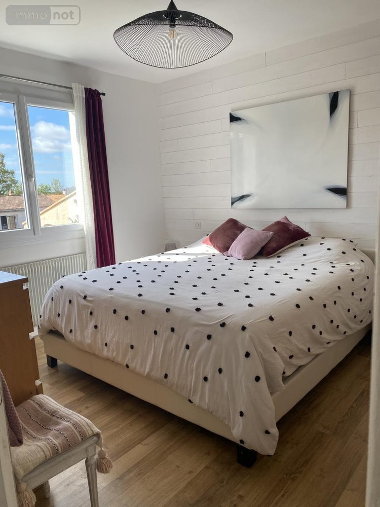 Maison a vendre Saint-Mathurin 85150 Vendée 156 m2  434600 euros