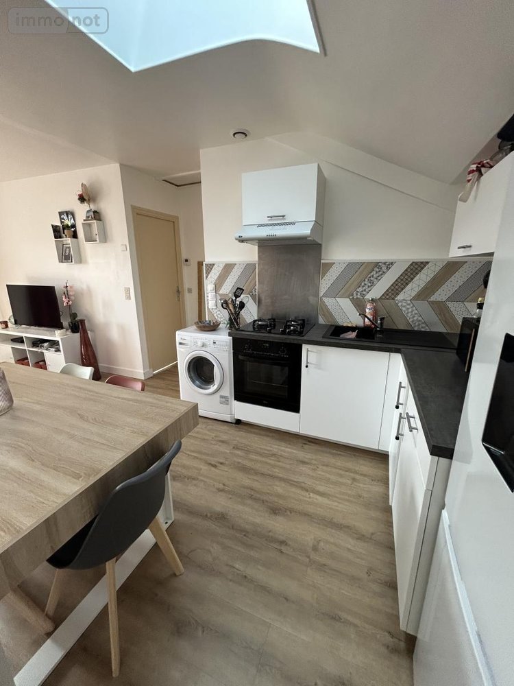 Immeuble a vendre Yffiniac 22120 Côtes-d'Armor 331 m2  689000 euros