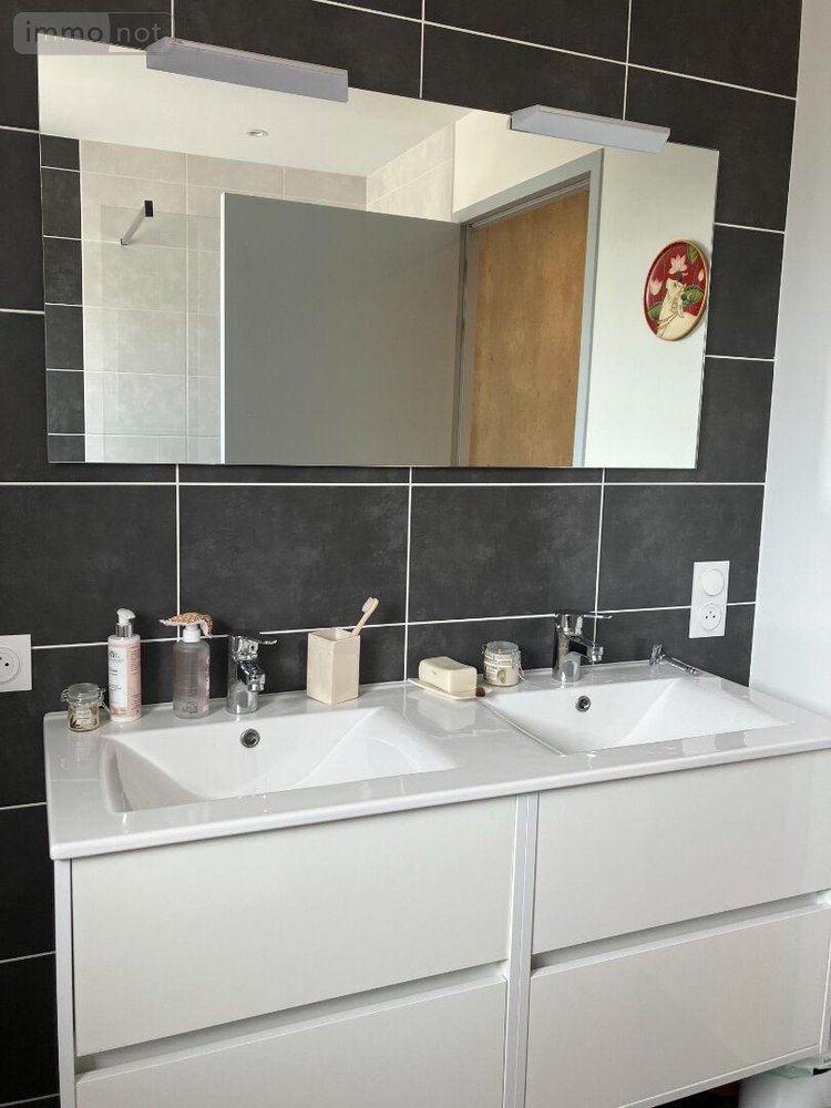 Location maison Rennes 35000 Ille-et-Vilaine 136 m2 6 pièces 2000 euros