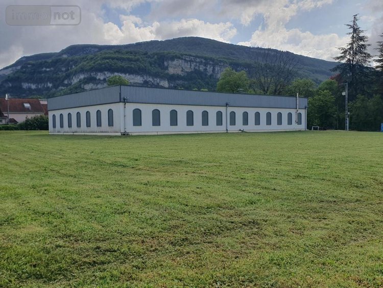 Fonds et murs commerciaux a vendre Serrières-de-Briord 01470 Ain 4187 m2  1860000 euros