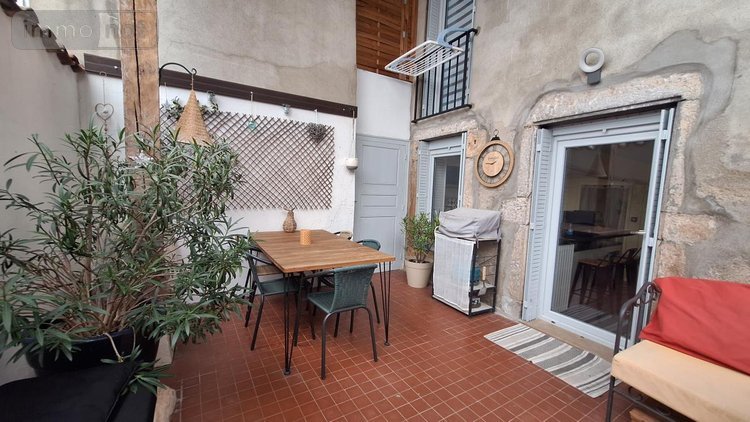 Maison a vendre Bâgé-le-Châtel 01380 Ain 120 m2  227900 euros