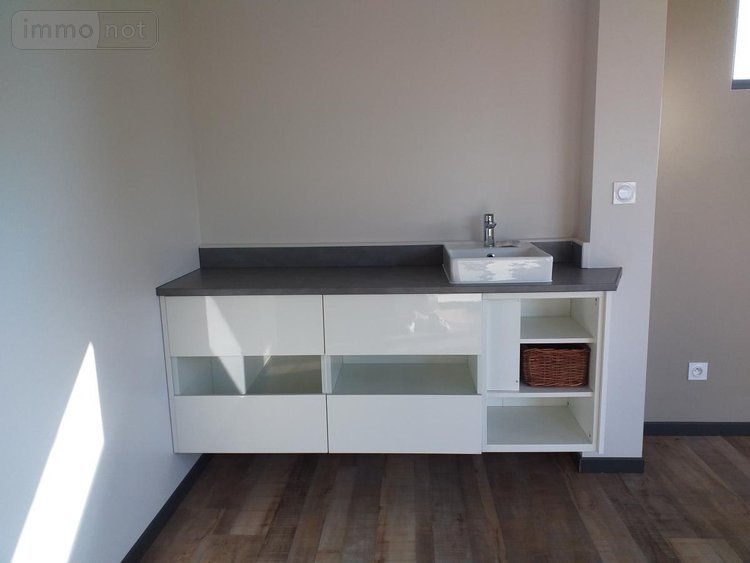 Fonds et murs commerciaux a vendre Questembert 56230 Morbihan 122 m2  372172 euros