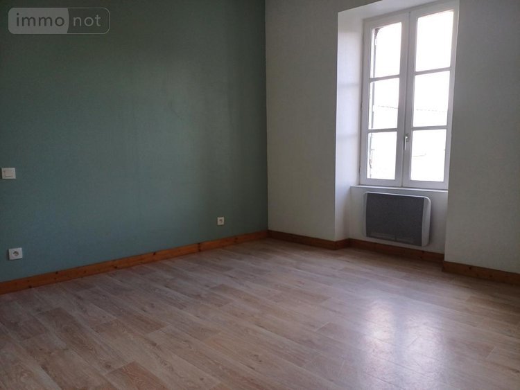 Immeuble a vendre Meslan 56320 Morbihan 157 m2  189360 euros