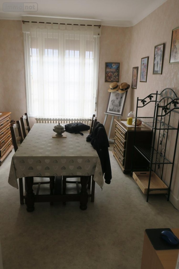 Immeuble a vendre Bourges 18000 Cher 244 m2  343200 euros