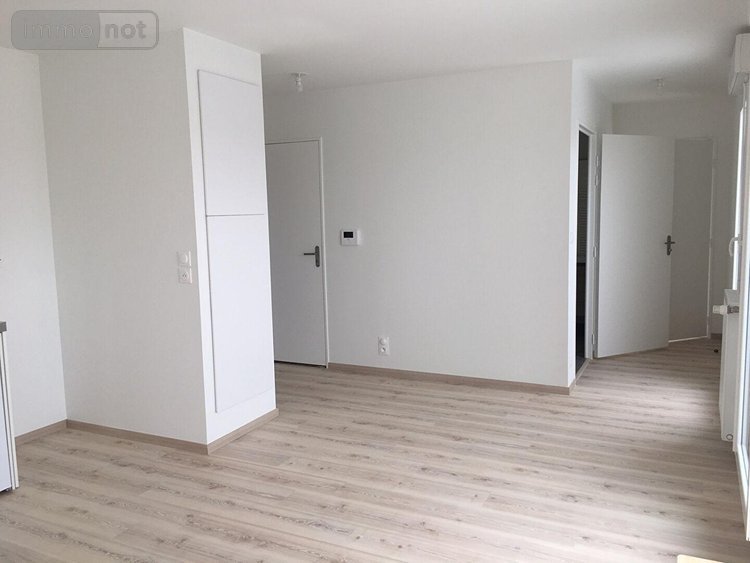 Location appartement Rennes 35000 Ille-et-Vilaine 42 m2 2 pièces 818 euros