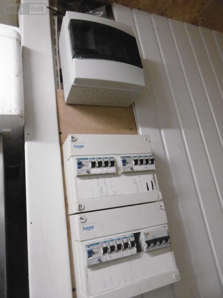 Immeuble a vendre Sourdeval 50150 Manche 1700 m2  126600 euros