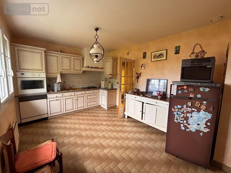 Maison a vendre La Flèche 72200 Sarthe 161 m2 6 pièces 241200 euros