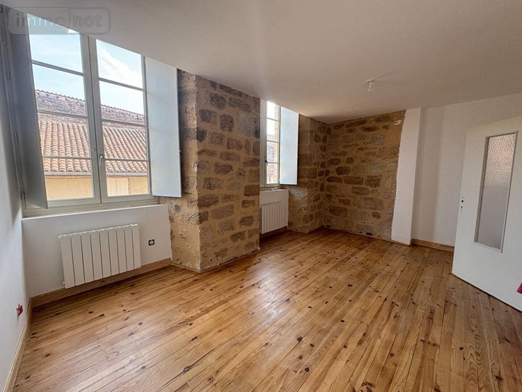 Immeuble a vendre Figeac 46100 Lot 544 m2  497400 euros