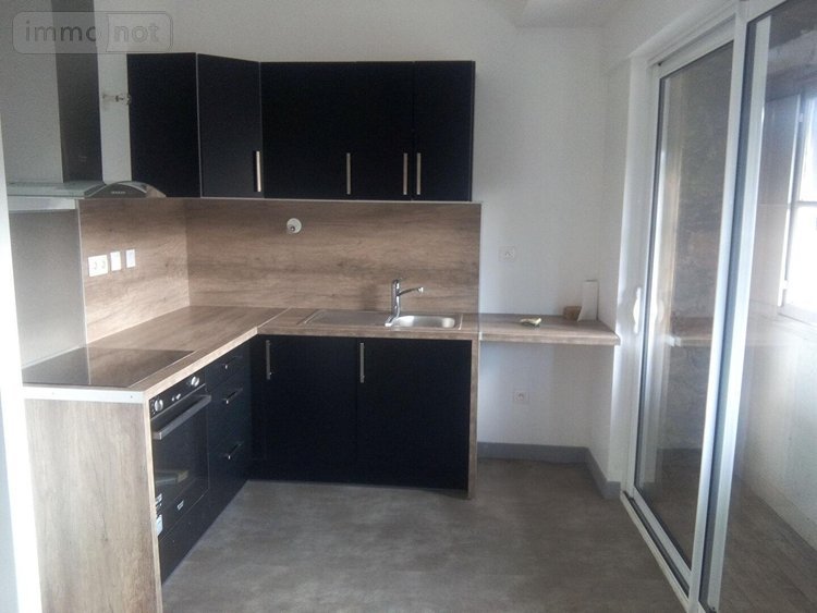 Immeuble a vendre Figeac 46100 Lot 544 m2  497400 euros