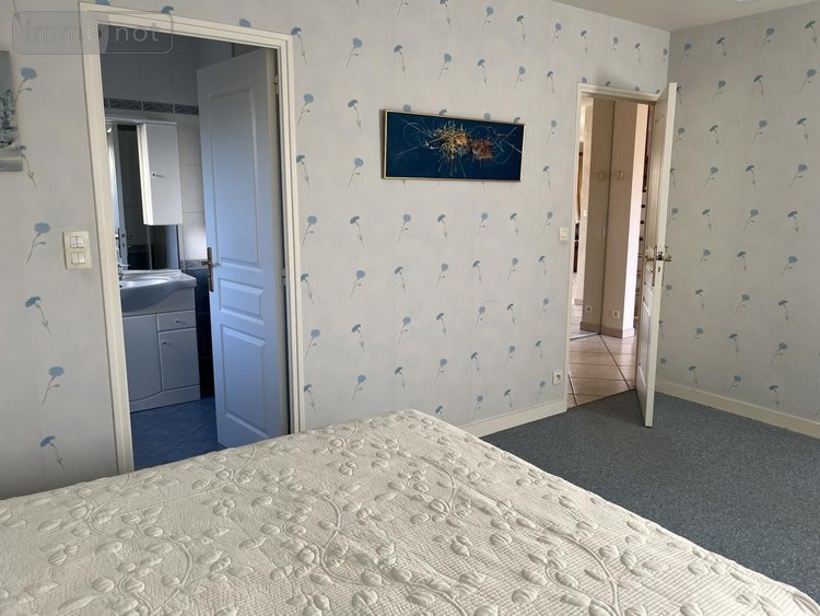 Maison a vendre La Chapelle-sur-Erdre 44240 Loire-Atlantique 223 m2 8 pièces 725000 euros