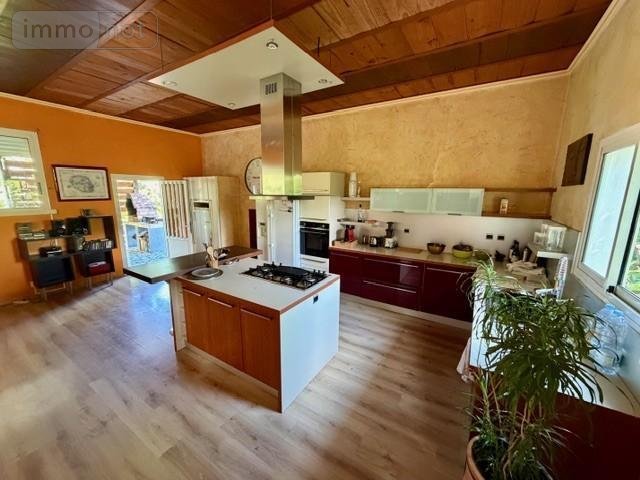 Maison a vendre Saint-Paul 97460 Réunion 200 m2 7 pièces 574750 euros