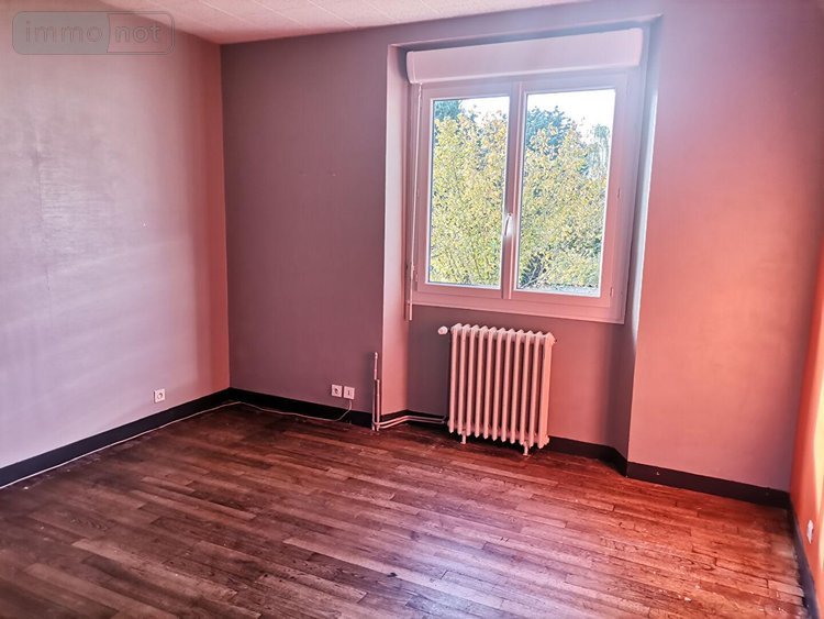 Appartement a vendre Montfort-sur-Meu 35160 Ille-et-Vilaine 90 m2 3 pièces 136000 euros