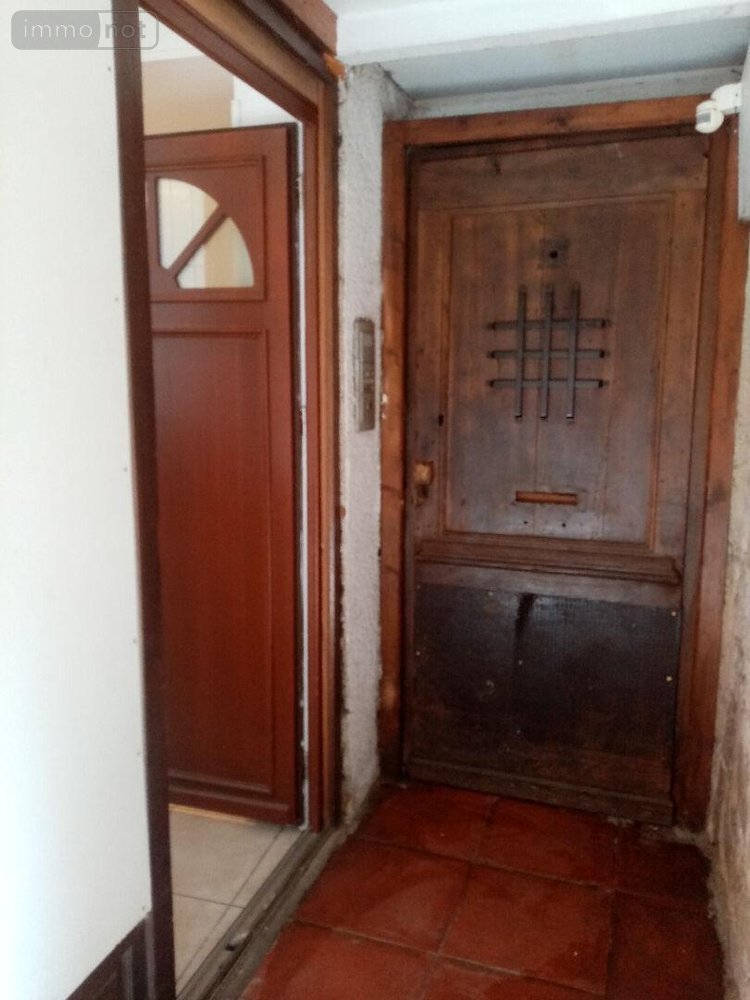 Immeuble a vendre Figeac 46100 Lot 260 m2  260500 euros