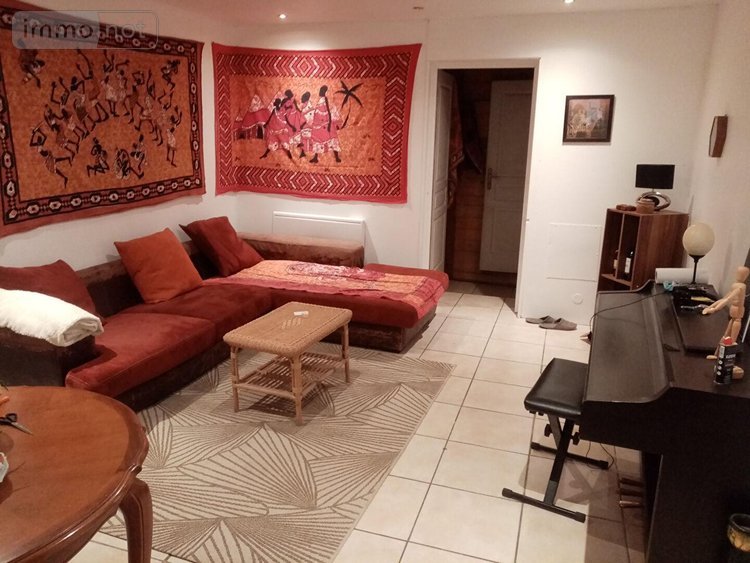 Immeuble a vendre Figeac 46100 Lot 260 m2  260500 euros