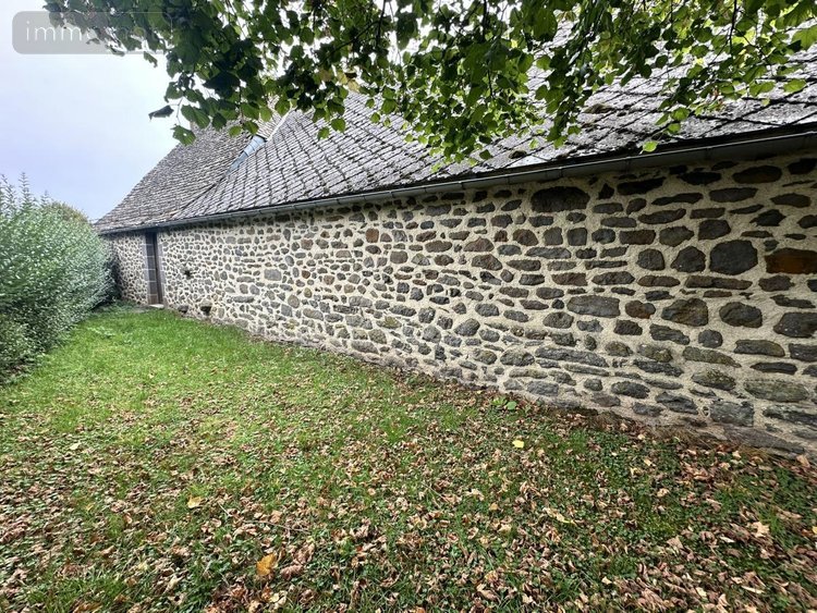 Maison a vendre Cussac 15430 Cantal 130 m2  148400 euros