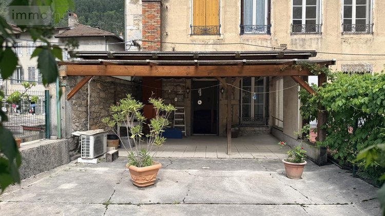 Appartement a vendre Nantua 01130 Ain 218 m2  168000 euros