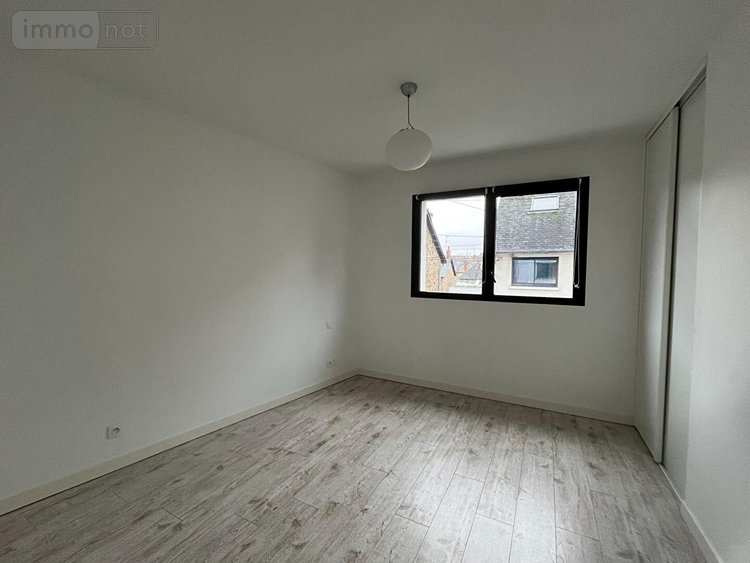 Location maison Rennes 35000 Ille-et-Vilaine 112 m2 7 pièces 2120 euros