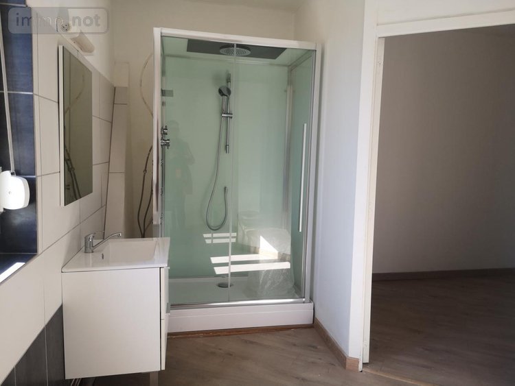 Location fonds et murs commerciaux Cambrai 59400 Nord 222 m2  1500 euros