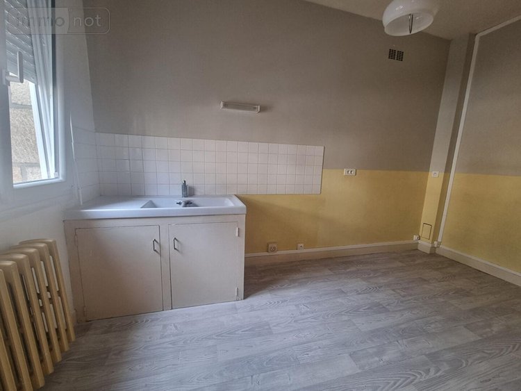 Immeuble a vendre Saint-Hilaire-du-Harcouët 50600 Manche 146 m2  182860 euros