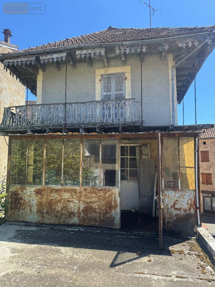 Maison a vendre Lacapelle-Marival 46120 Lot 141 m2 6 pièces 157500 euros