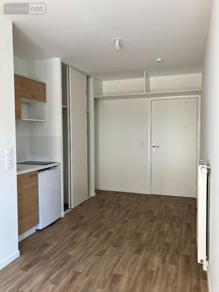Location appartement Rennes 35000 Ille-et-Vilaine 24 m2 1 pièce 530 euros