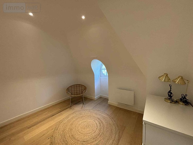 Location maison Vern-sur-Seiche 35770 Ille-et-Vilaine 243 m2 8 pièces 3795 euros