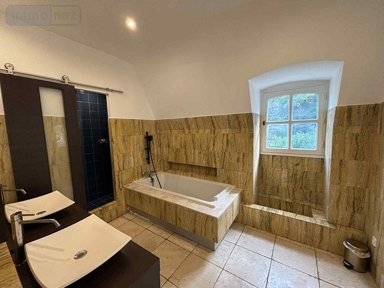 Location maison Vern-sur-Seiche 35770 Ille-et-Vilaine 243 m2 8 pièces 3100 euros