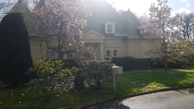 Location maison Vern-sur-Seiche 35770 Ille-et-Vilaine 243 m2 8 pièces 3100 euros