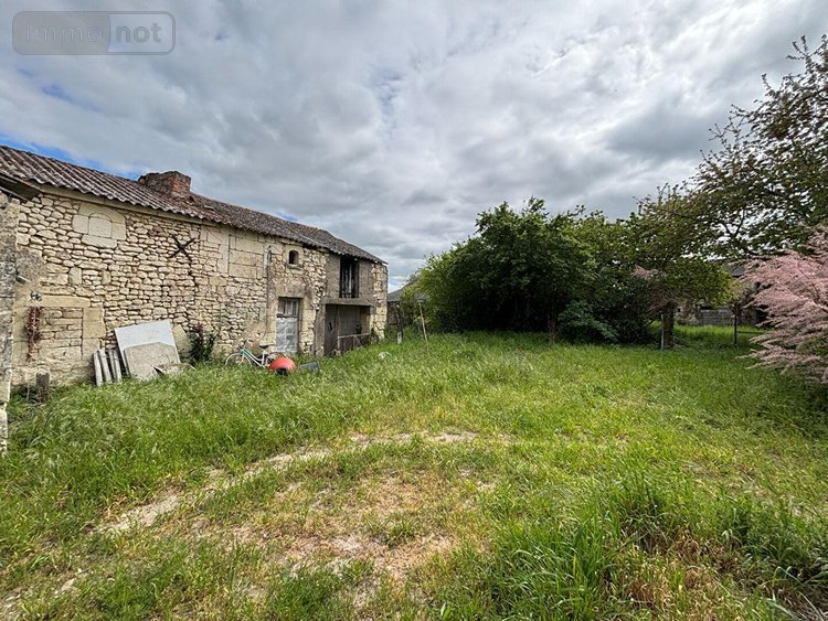 Maison a vendre Montreuil-Bellay 49260 Maine-et-Loire 130 m2 7 pièces 116400 euros