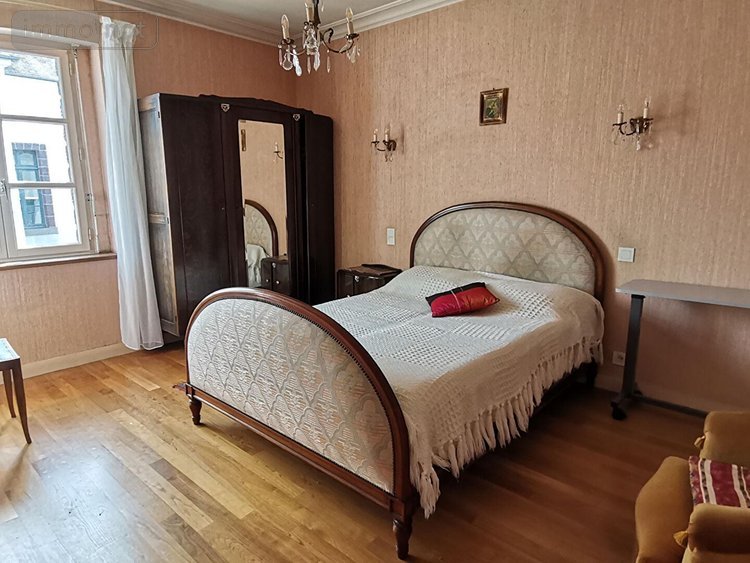 Maison a vendre Montfort-sur-Meu 35160 Ille-et-Vilaine 169 m2 7 pièces 335360 euros