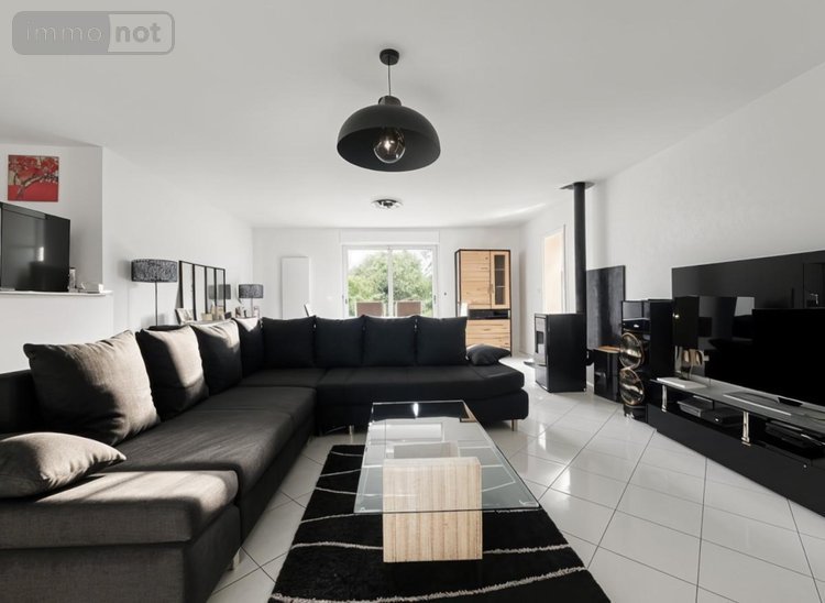 Maison a vendre Tiercé 49125 Maine-et-Loire 118 m2 5 pièces 329910 euros