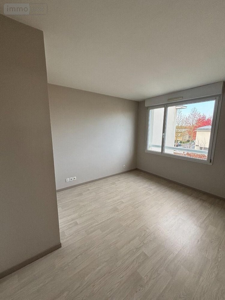 Location maison Saint-Jacques-de-la-Lande 35136 Ille-et-Vilaine 78 m2 5 pièces 812 euros