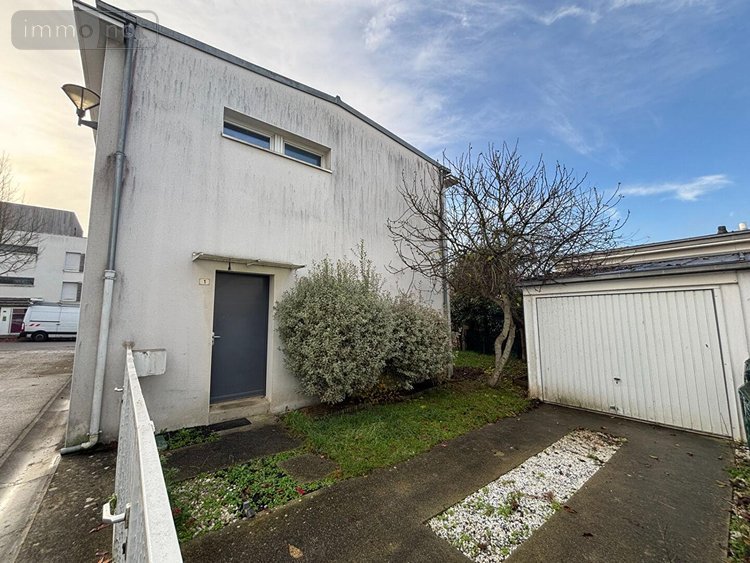 Location maison Saint-Jacques-de-la-Lande 35136 Ille-et-Vilaine 78 m2 5 pièces 812 euros