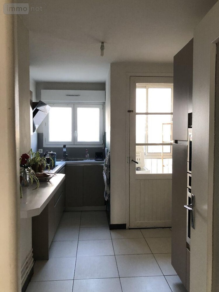 Location appartement Rennes 35000 Ille-et-Vilaine 58 m2 2 pièces 697 euros