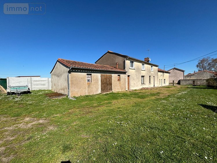 Maison a vendre Montreuil-Bellay 49260 Maine-et-Loire 166 m2 6 pièces 152800 euros