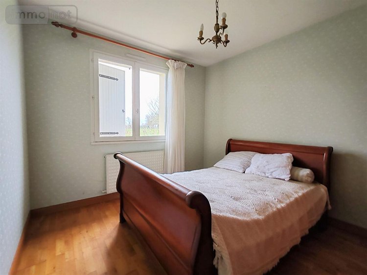 Maison a vendre Cléré-sur-Layon 49560 Maine-et-Loire 213 m2 9 pièces 277600 euros