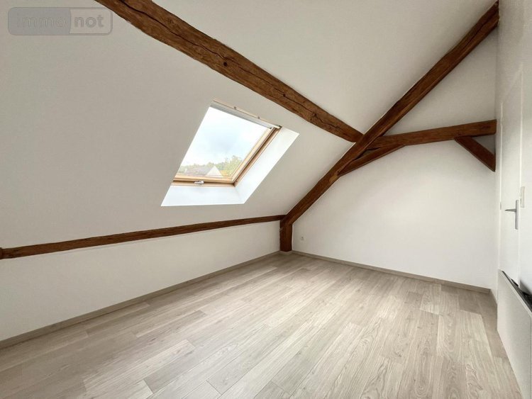 Location appartement Ville-Dommange 51390 Marne 99 m2  890 euros