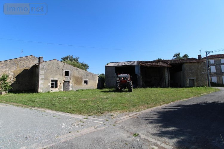 Maison a vendre Brizambourg 17770 Charente-Maritime 196 m2 7 pièces 262300 euros