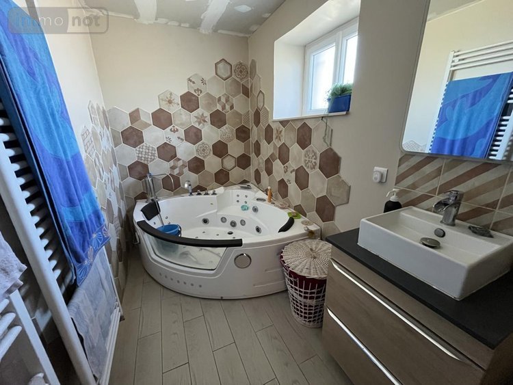 Maison a vendre Val d'Erdre-Auxence 49370 Maine-et-Loire 182 m2 5 pièces 240000 euros