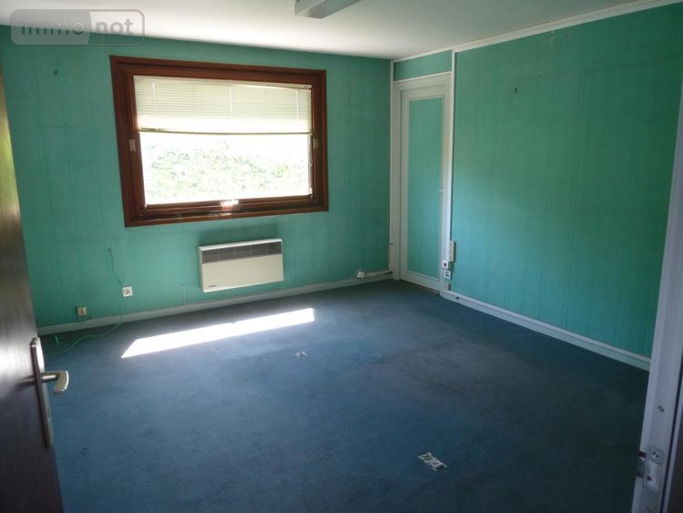 Location fonds et murs commerciaux Féchain 59247 Nord 1500 m2  6448 euros