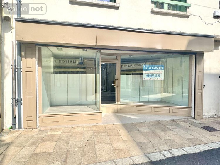 Location fonds et murs commerciaux Saint-Chély-d'Apcher 48200 Lozère 86 m2  660 euros