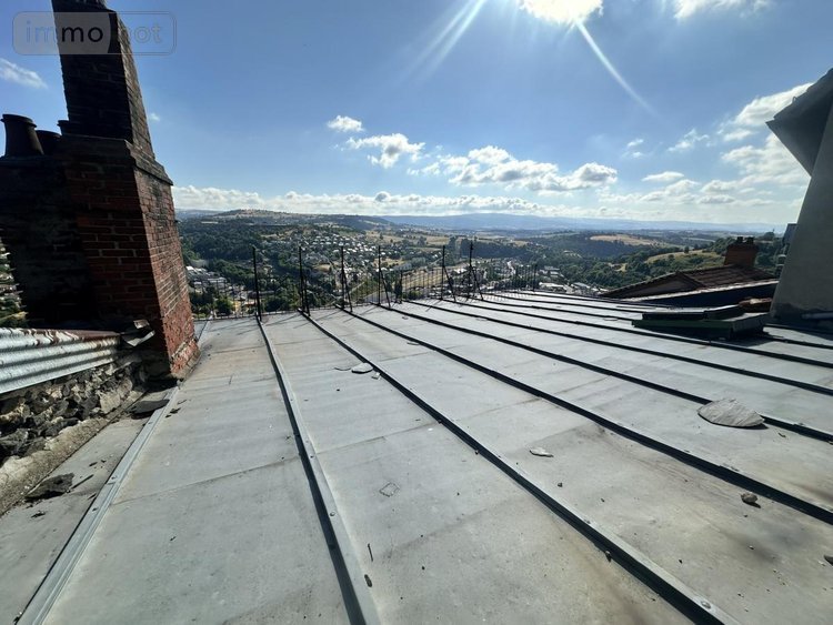 Immeuble a vendre Saint-Flour 15100 Cantal 443 m2  68900 euros