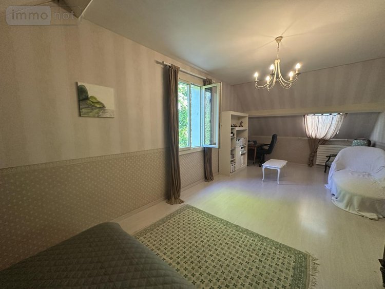 Maison a vendre Pradines 46090 Lot 185 m2 9 pièces 350000 euros