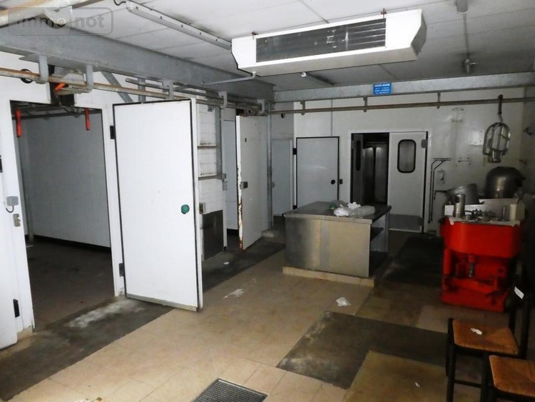 Fonds et murs commerciaux a vendre Saint-Jean-Brévelay 56660 Morbihan 200 m2  116200 euros