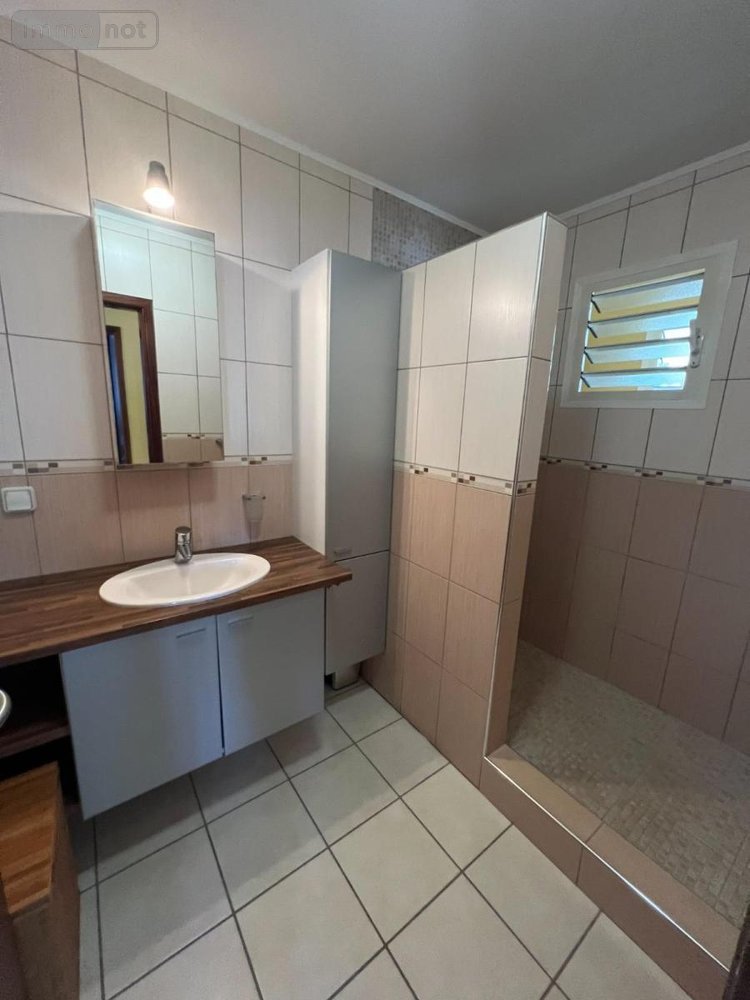 Maison a vendre Saint-Pierre 97410 Réunion 242 m2 8 pièces 468500 euros