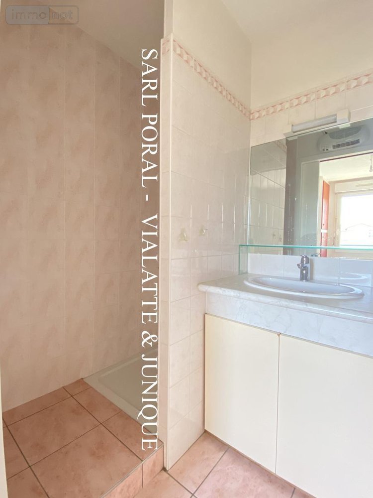 Location appartement Ambérieu-en-Bugey 01500 Ain 84 m2 4 pièces 1166 euros