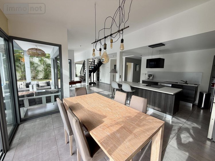 Maison a vendre La Possession 97419 Réunion 162 m2 7 pièces 595000 euros